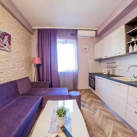 Apartment Violet Life
